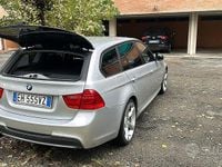Usata BMW 318 143 CV (105 kW) 2011 Grigio Station wagon
