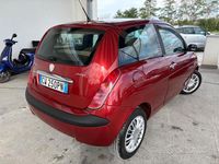 Usata Lancia Ypsilon 69 CV (50 kW) 2005 Rosso Utilitaria