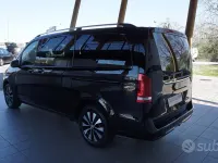 Usata Mercedes V250 Premium 190 CV (139 kW) 2024 Nero Monovolume