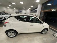 usata Lancia Ypsilon Ypsilon1.2 Silver 69cv *OK NEOPATENTATI*