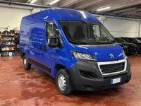 Usata Peugeot Boxer S 140 CV (102 kW) 2024 Blu/azzurro Furgone
