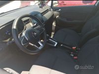Usata Renault Clio V Zen 140 CV (102 kW) 2022 Bianco Utilitaria