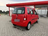 Usata Opel Agila 75 CV (55 kW) 2003 Rosso Monovolume