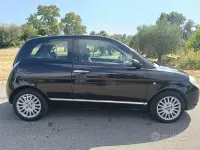 Usata Lancia Ypsilon 90 CV (66 kW) 2007 Nero Utilitaria