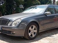 Usata Mercedes E280 177 CV (130 kW) 2005 Grigio Station wagon