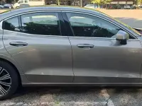 Usata Volvo S60 190 CV (139 kW) 2021 Grigio Berlina