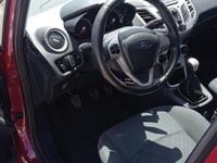 Usata Ford Fiesta 97 CV (71 kW) 2012 Rosso Utilitaria
