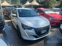 Usata Peugeot 208 GT 102 CV (75 kW) 2021 Bianco Utilitaria