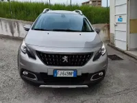 Usata Peugeot 2008 120 CV (88 kW) 2018 Argento SUV
