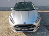 Usata Ford Fiesta Business Edition 75 CV (55 kW) 2016 Grigio Berlina