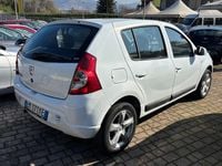 Usata Dacia Sandero 75 CV (55 kW) 2012 Bianco Berlina