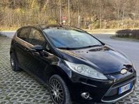 Usata Ford Fiesta 90 CV (66 kW) 2009 Berlina