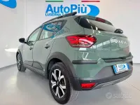 Usata Dacia Sandero Expression 110 CV (80 kW) 2023 Verde Berlina