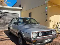 Begagnad VW Golf II GTI 110 HK (80 kW) 1988 Grå Halvkombi