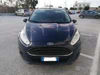 Usata Ford Fiesta Titanium 75 CV (55 kW) 2014 Blu Utilitaria