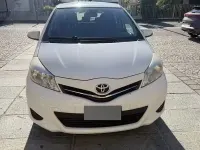 Usata Toyota Yaris Sol 69 CV (50 kW) 2012 Bianco Utilitaria