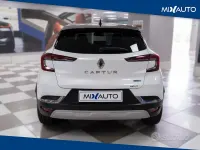 Usata Renault Captur Intens 94 CV (69 kW) 2021 Bianco SUV