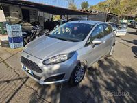Begagnad Ford Fiesta Titanium 95 HK (69 kW) 2015 Grå Sedan
