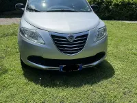 Usata Lancia Ypsilon Platinum 69 CV (50 kW) 2013 Argento Utilitaria