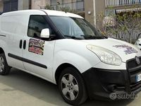 Usata Fiat Doblò 105 CV (77 kW) 2010 Bianco Monovolume