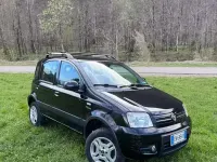 Second-hand Fiat Panda 4x4 Climbing 75 CP (55 kW) 2012 Negru Hatchback