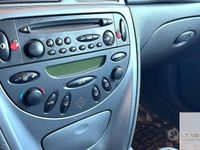 Usata Citroën C5 Exclusive 136 CV (100 kW) 2002 Grigio Berlina