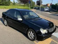 Usata Mercedes 200 Elegance 163 CV (119 kW) 2000 Nero Berlina