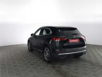 Käytetty Mercedes GLA180 Premium 116 HP (85 kW) 2020 Musta Katumaasturi