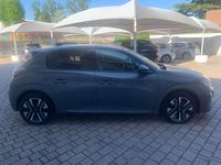Usata Peugeot 208 Allure 101 CV (74 kW) 2025 Grigio selenium Utilitaria