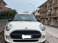 Usata Mini ONE 102 CV (75 kW) 2016 Bianco Utilitaria
