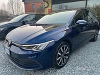 Usata VW Golf VIII Life 116 CV (85 kW) 2022 Blu Berlina