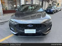 Begagnad Ford Focus ST-Line 125 HK (91 kW) 2022 Grå Sedan