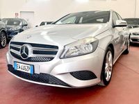 Usata Mercedes A180 109 CV (80 kW) 2013 Argento metalizzato Berlina