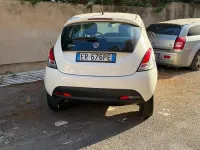 Usata Lancia Ypsilon 85 CV (62 kW) 2013 Giallo Utilitaria