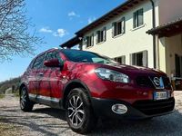 Usata Nissan Qashqai Tekna 117 CV (86 kW) 2011 Rosso SUV