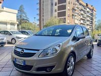 Usata Opel Corsa Cosmo 80 CV (58 kW) 2006 Oro Utilitaria