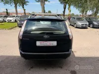 Usata Ford Focus Style 109 CV (80 kW) 2011 Nero Station wagon