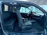 Usata Toyota HiLux Comfort 150 CV (110 kW) 2019 Grigio Pick-up