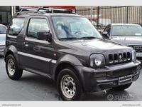 Usata Suzuki Jimny 85 CV (62 kW) 2010 Grigio SUV