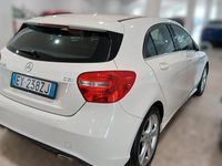 Usata Mercedes A180 Premium 109 CV (80 kW) 2015 Bianco Berlina