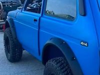 Usata Lada niva 78 CV (57 kW) 1991 Bianco SUV