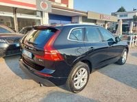 Usata Volvo XC60 Momentum 197 CV (144 kW) 2020 Nero metallizzato SUV