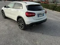 Usata Mercedes GLA220 170 CV (125 kW) 2019 Bianco SUV