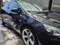 Usata Opel Astra GTC Cosmo 165 CV (121 kW) 2012 Nero Berlina