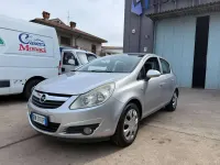 Usata Opel Corsa Cosmo 80 CV (58 kW) 2008 Argento Utilitaria