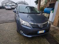 Usata Toyota Avensis Lounge 123 CV (90 kW) 2013 Grigio Station wagon