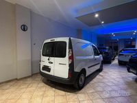 Usata Renault Kangoo Life 95 CV (69 kW) 2021 Bianco Furgone