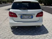 Usata Mercedes B200 Premium 136 CV (100 kW) 2015 Bianco Utilitaria