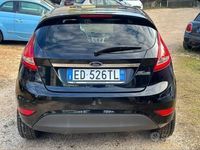 Usata Ford Fiesta 82 CV (60 kW) 2010 Nero Utilitaria