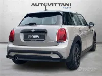 Używany Mini Cooper Essential 136 KM (100 kW) 2024 Szary Hatchback